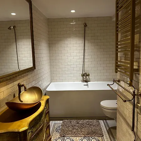 Uzupis Angel 3 Bedroom Vilnius